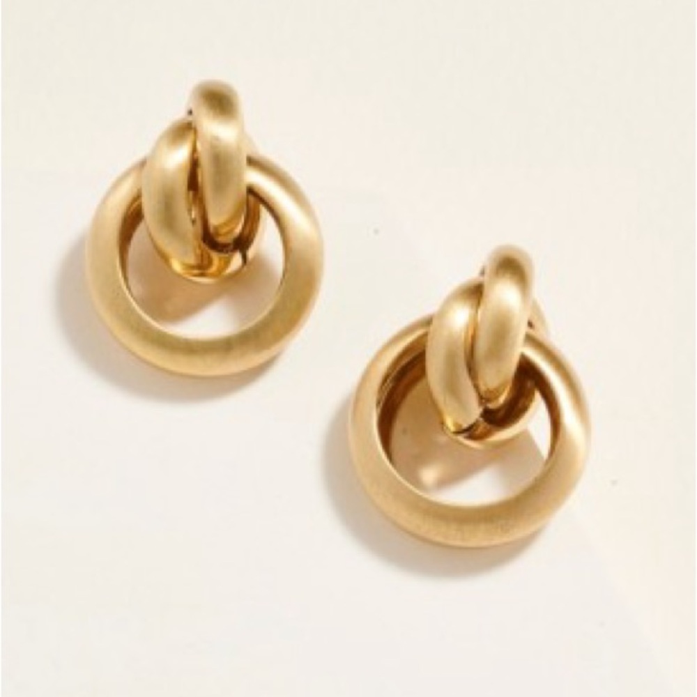 Gold Interlinked Earrings (1112)